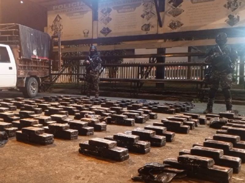 Operativo en Santo Domingo de los Tsáchilas: Incautan 450 kilos de cocaína