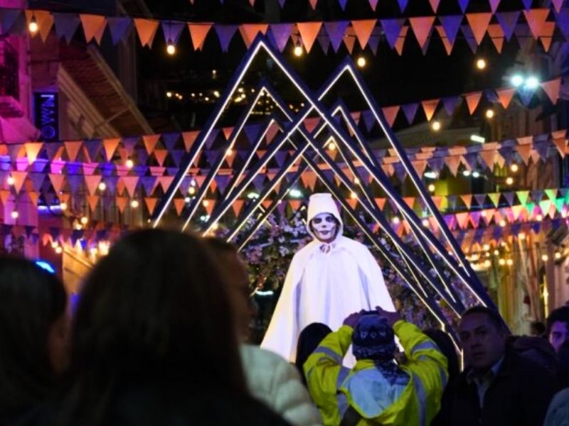 San Blas se llena de color y tradición en el Festival ‘Más Allá de la Vida’