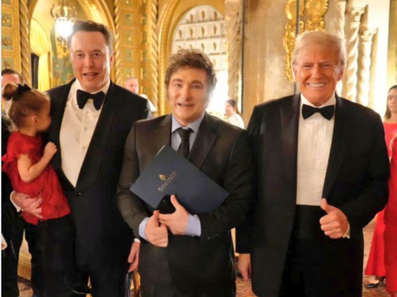 Foto de Elon Musk, Javier Milei y Donald Trump se vuelve viral