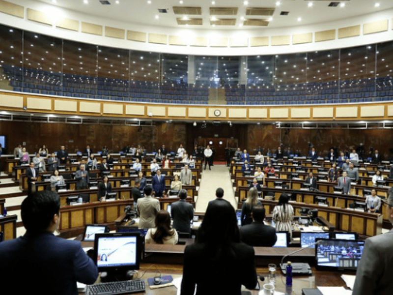 Asambleístas no votaron por reforma que sanciona ‘camisetazos’