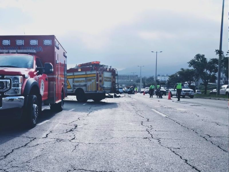 Accidente múltiple en la Ruta Viva dejó dos personas heridas