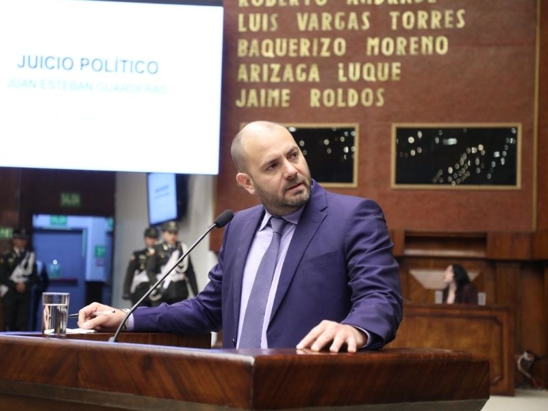 Juan Esteban Guarderas, consejero del Cpccs, es censurado y destituido