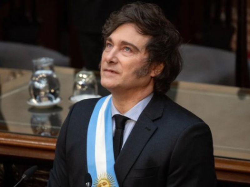 Javier Milei anunció que reducirá 90% los impuestos y el fin del cepo para 2025 