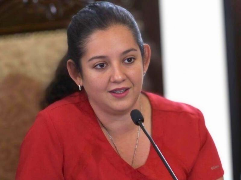 Eliana Belén Molineros Ruiz asume la Gobernación de Guayas en medio de la crisis de inseguridad