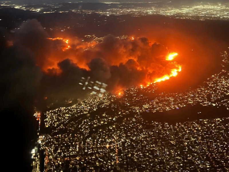 Incendios forestales en Los Ángeles: California declara estado de emergencia