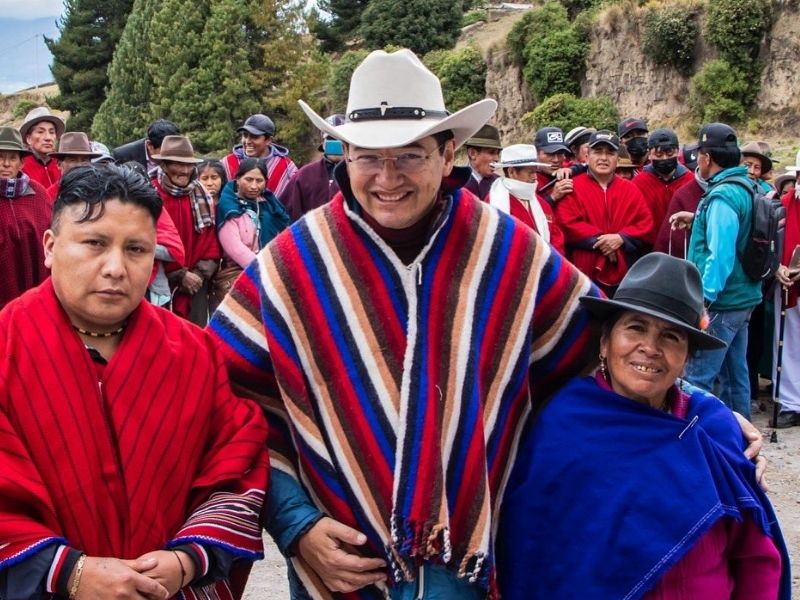 Alcalde John Vinueza es destituido por el Concejo Cantonal de Riobamba