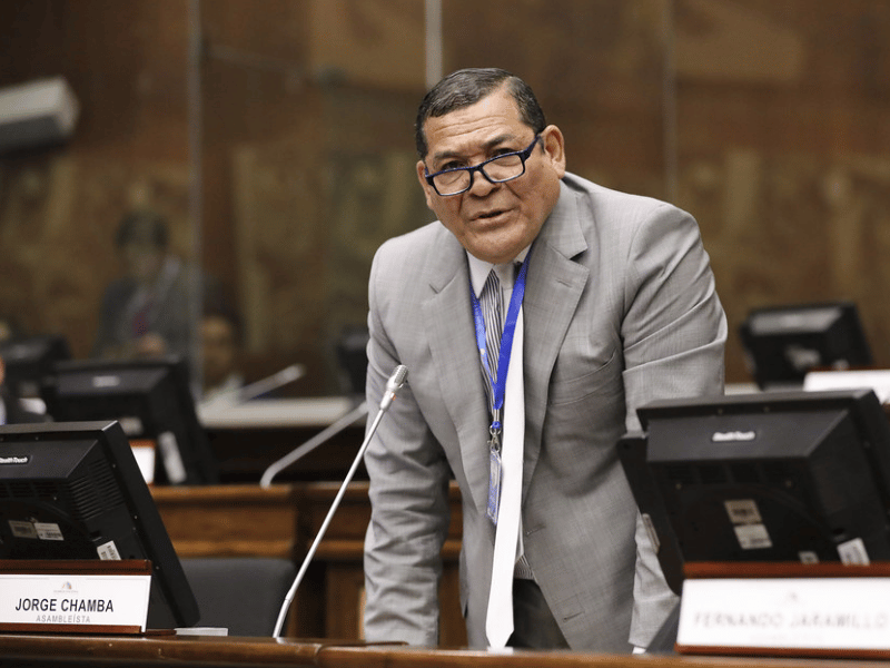 Asambleísta de ADN huye de entrevista tras ser cuestionado sobre el Plan Fénix