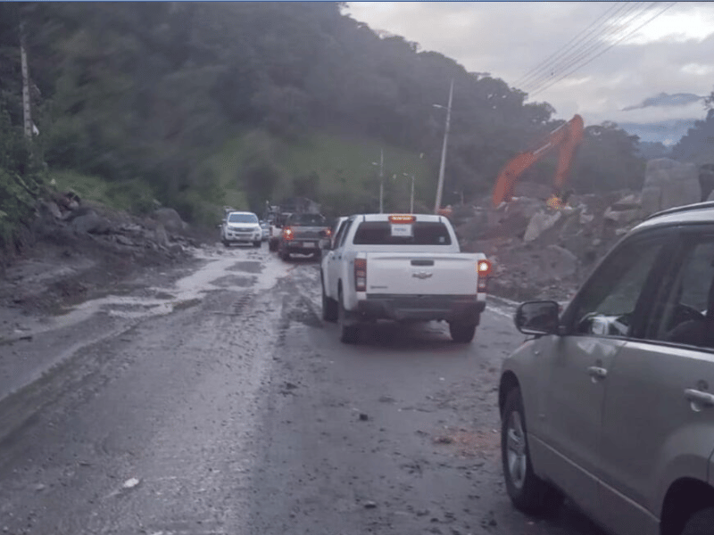 Cierres viales: Papallacta-Baeza y Chaguarpamba-Río Pindo afectados