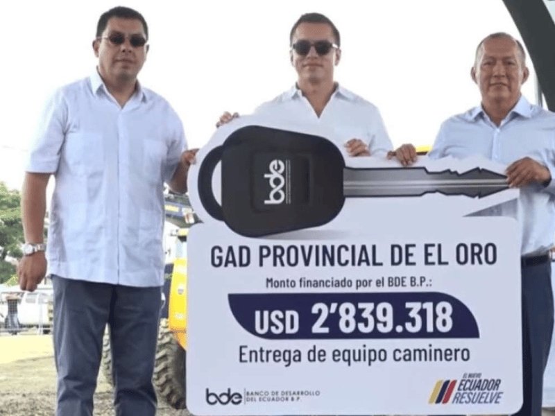 El Oro recibe USD 27.5 millones para rehabilitación vial