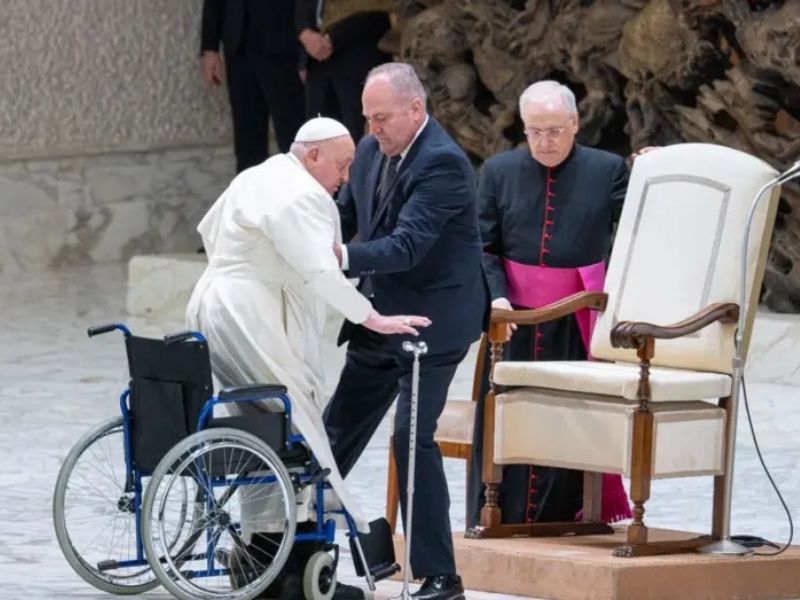 Crisis de salud del Papa Francisco pone en cuestión el vacío normativo en el Vaticano