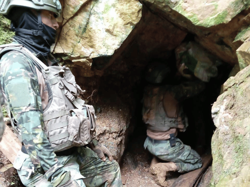 Operativo militar desactiva centro de minería ilegal en Tulcán
