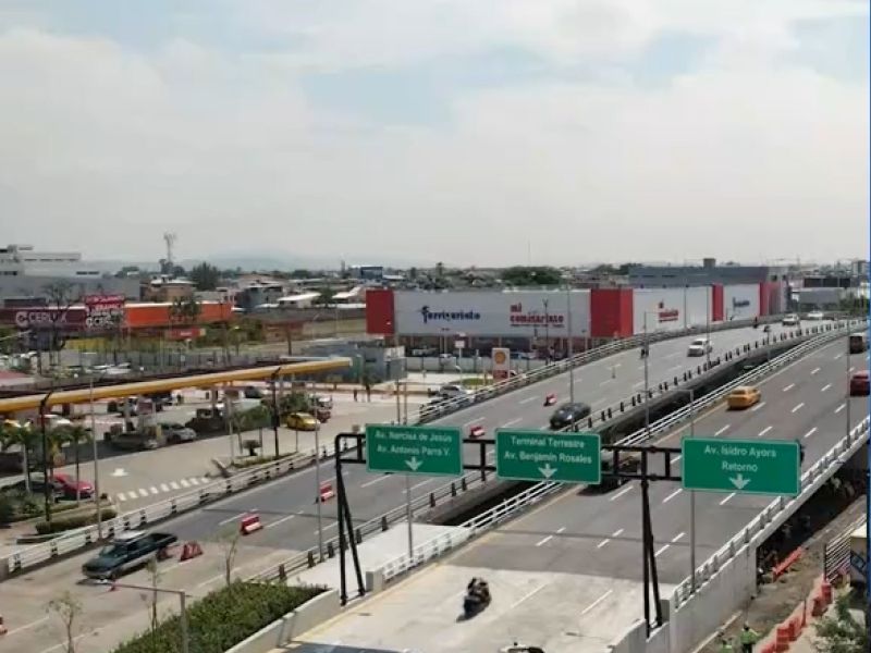 Dos nuevos pasos a desnivel ya operan en Guayaquil