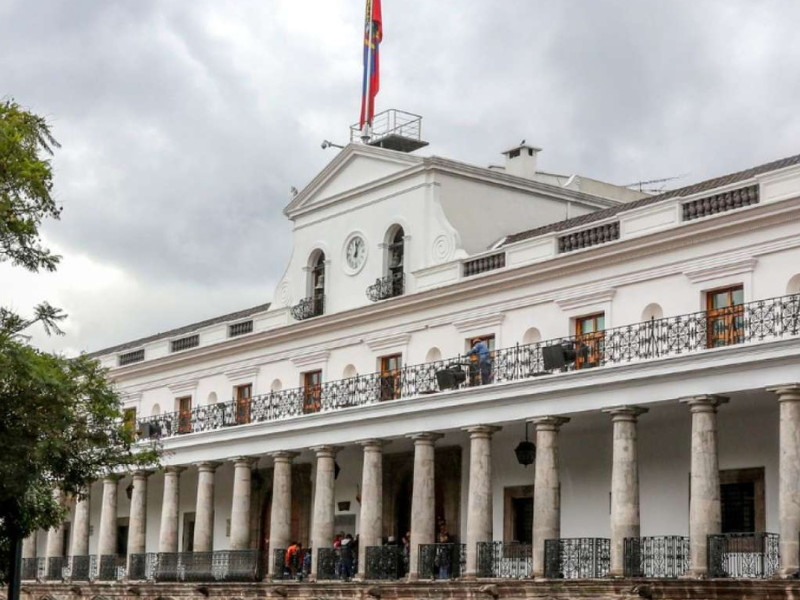 Gobierno propone reforma urgente a la contratación pública