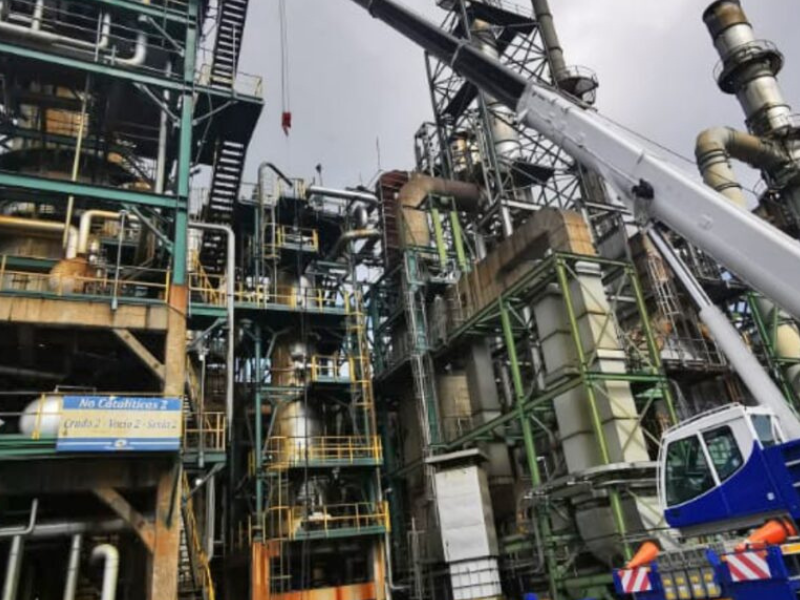 Incendio en la Refinería de Esmeraldas: Gobierno asegura abastecimiento de combustibles