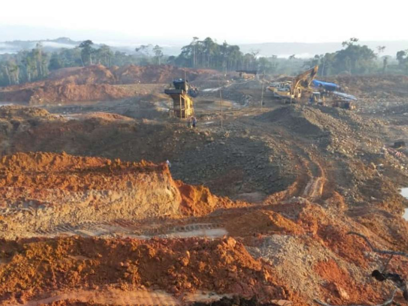 Suspensión de actividades mineras en cuatro concesiones de Napo por incumplimientos ambientales
