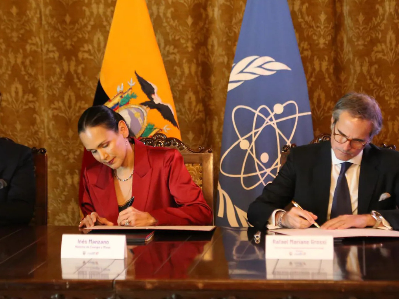 Ecuador y OIEA firman memorando para desarrollar energía nuclear
