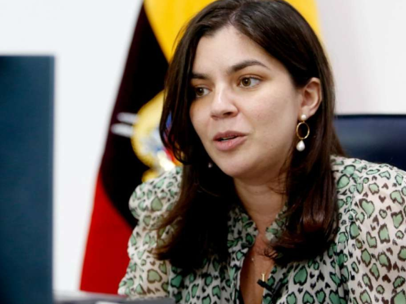 Irene Vélez asume representación presidencial en medios públicos