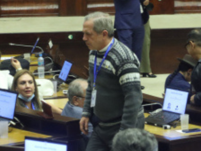 Reacciones divididas en la Revolución Ciudadana tras discurso de posesión de Daniel Noboa