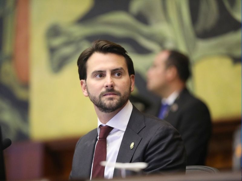 Olsen se lanza contra el correísmo: ‘Los pongo a trabajar y salen con su acción de protección’