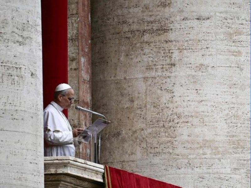 ‘¡Nunca más la guerra!’: León XIV clama por la paz en su primer domingo como Papa