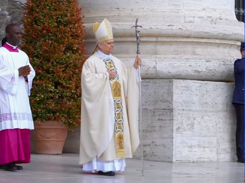 ‘Esta es la hora del amor’: León XIV inicia su pontificado con un llamado urgente a la unidad y la paz