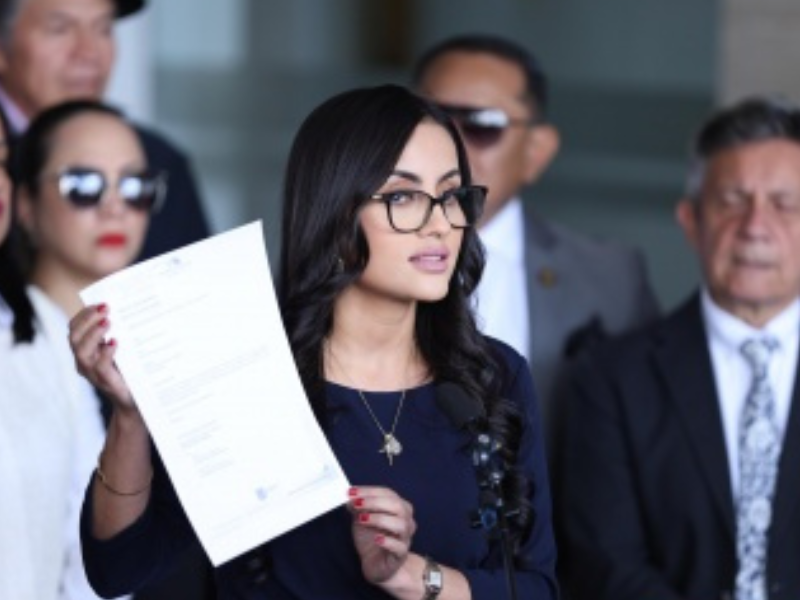 Viviana Veloz rechaza acusaciones de un supuesto delito de rebelión