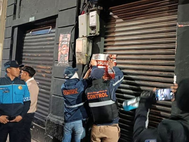 Clausuran centros nocturnos clandestinos en Quito e incautan drogas y armas