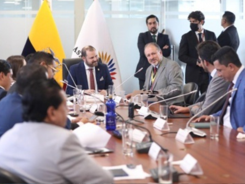 Comisión de Desarrollo Económico analiza observaciones al proyecto de ley sobre activos digitales
