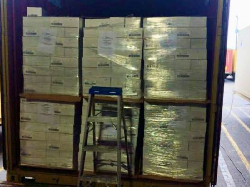 Hallan 950 bloques de droga camuflajeados en lotes de latas de atún para exportación