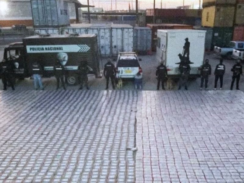 Dos procesados tras hallazgo de casi 5 toneladas de cocaína con rumbo a España