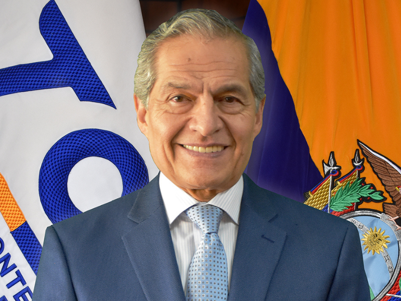Renuncia de juez del TCE reaviva tensiones internas en el organismo electoral