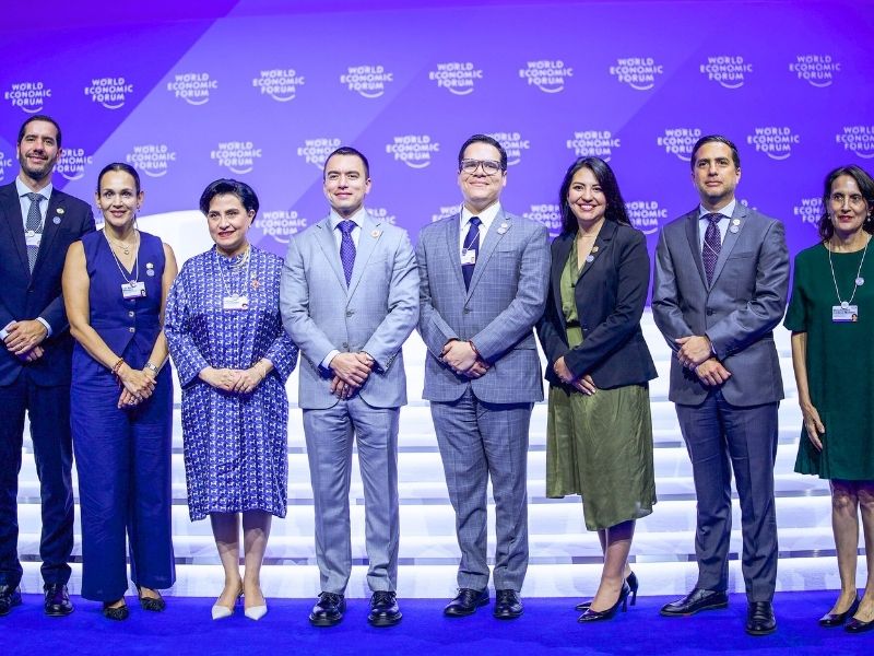 Noboa expone en China la estrategia de Ecuador para crecer con estabilidad y tecnología