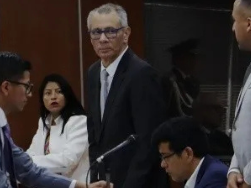 Juicio a Jorge Glas por caso Reconstrucción de Manabí inicia con respaldo de allegados