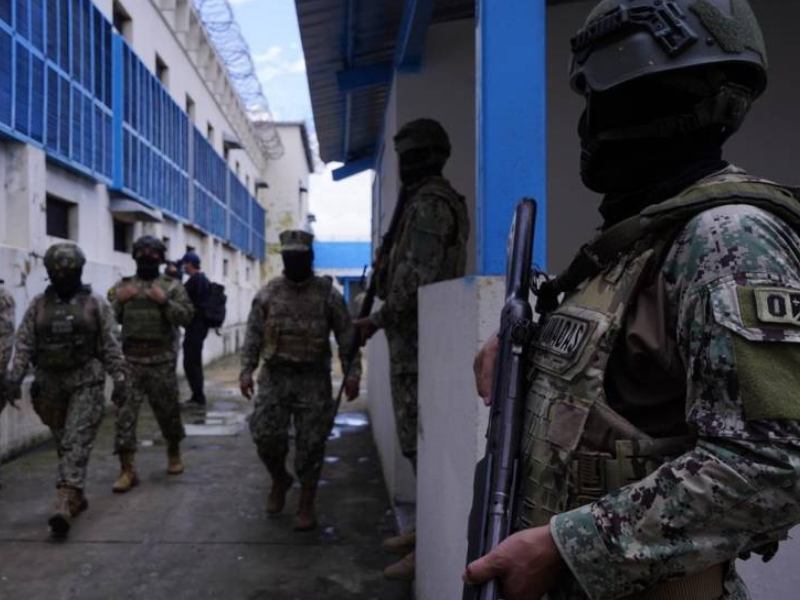 Alias ‘Fede’ se fuga de cárcel en El Oro y revela el control del crimen organizado en el sistema penitenciario