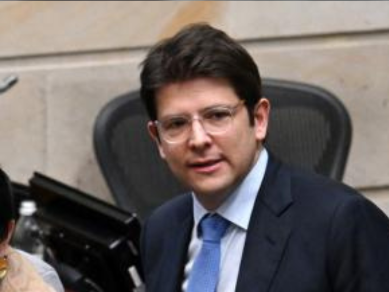 Miguel Uribe Turbay permanece en estado grave tras dos semanas en cuidados intensivos