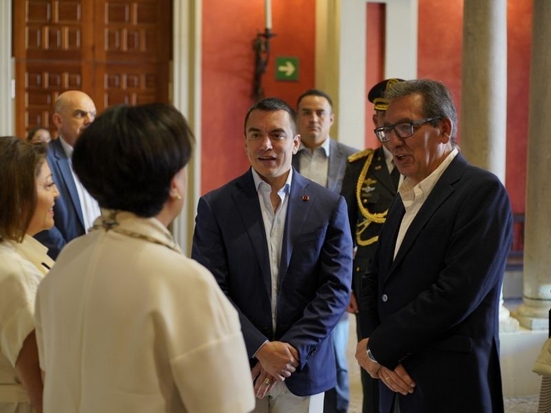 Noboa arranca gira en España con promesas de inversión y encuentro con presidente de Panamá