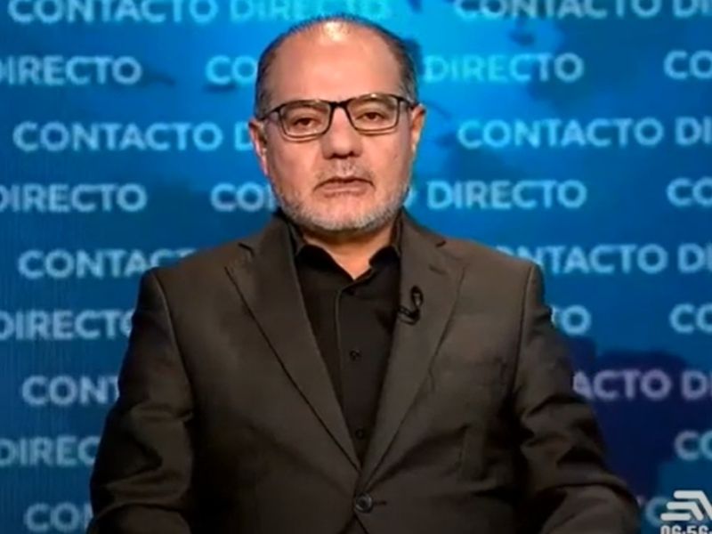 Cooperativas grandes deberán transformarse en bancos: nueva ley busca frenar riesgo financiero en Ecuador
