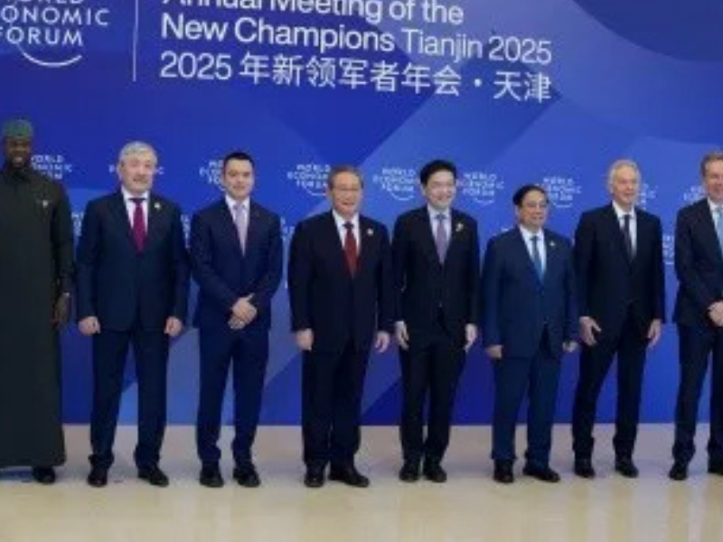 Presidente Noboa fortalece relaciones con China y participa en Foro Económico Mundial
