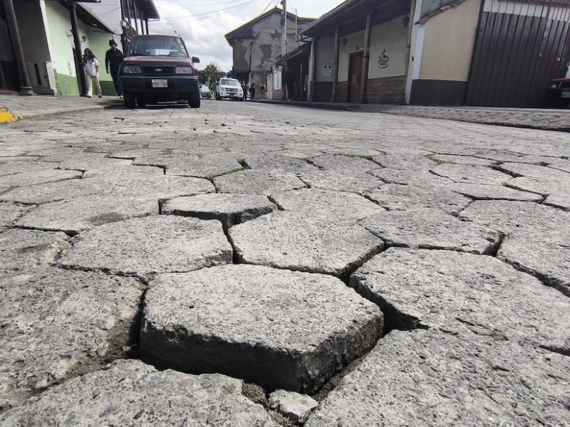 Comienzan obras en la histórica calle Las Herrerías de Cuenca para mejorar su infraestructura