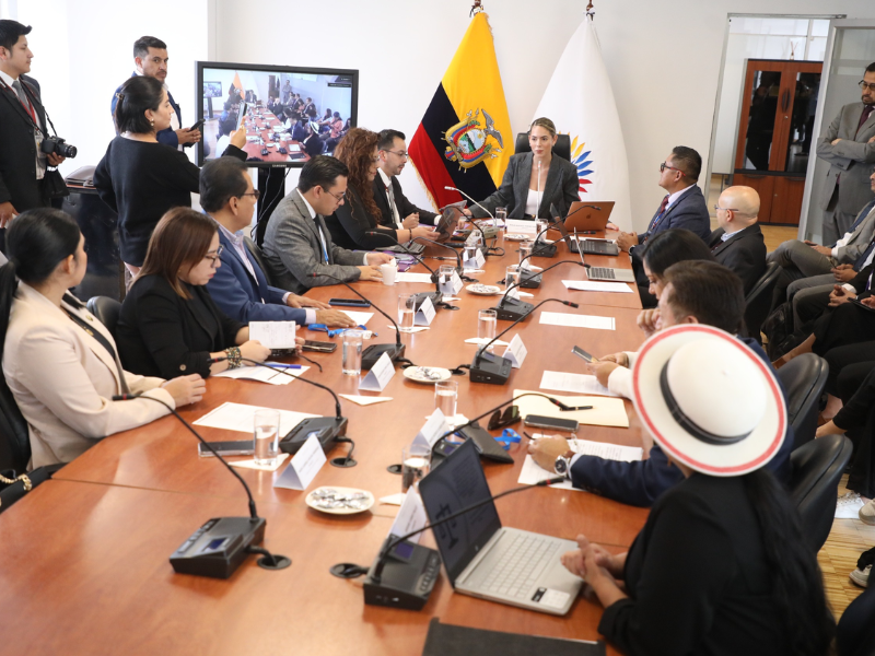Comisión debate reformas sobre justicia intercultural