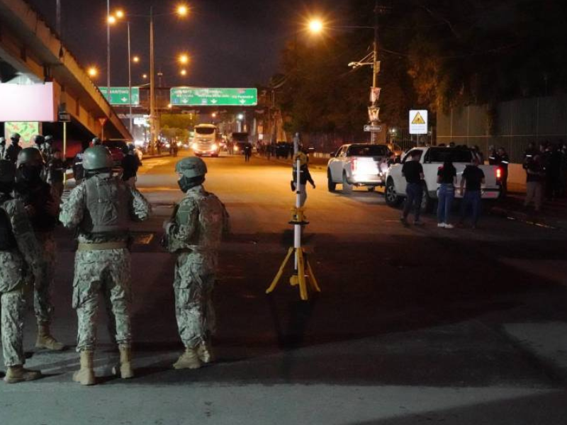 Ecuador lanza plan contra reclutamiento de menores