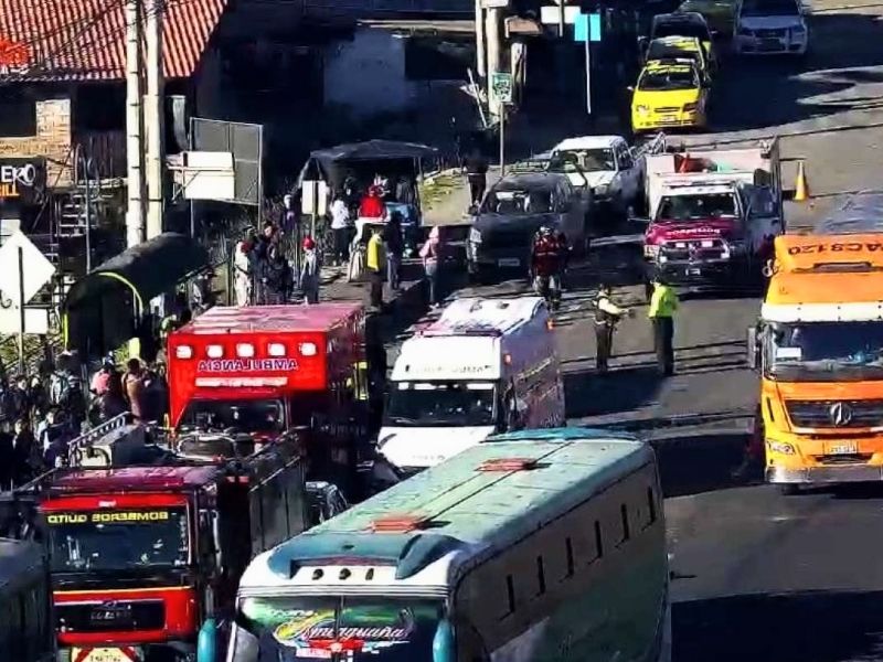 Llanta desprendida de un vehículo pesado deja un fallecido y dos heridos en Tambillo