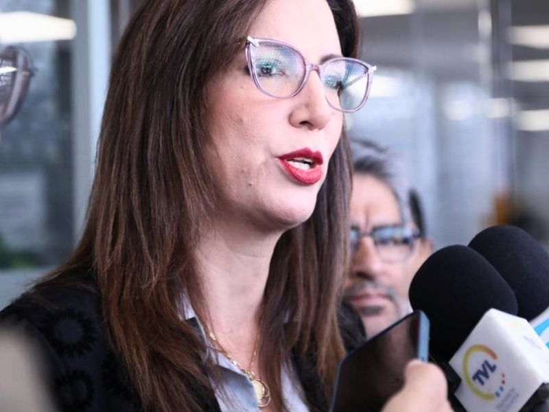 Ataque químico en escuela de Guayas afecta a 35 niños; ministra habla de un acto premeditado