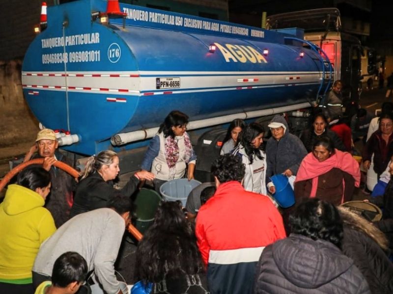 Gobierno arremete contra el Municipio de Quito: ‘El agua es un derecho, no una opción’