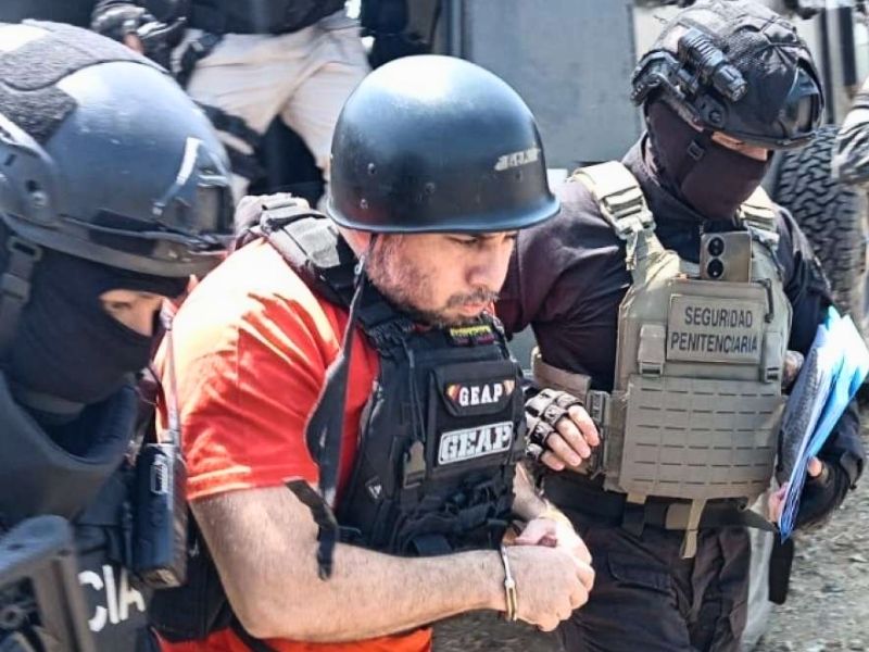‘Hasta nunca, Fito’: extraditan a EEUU al líder de Los Choneros