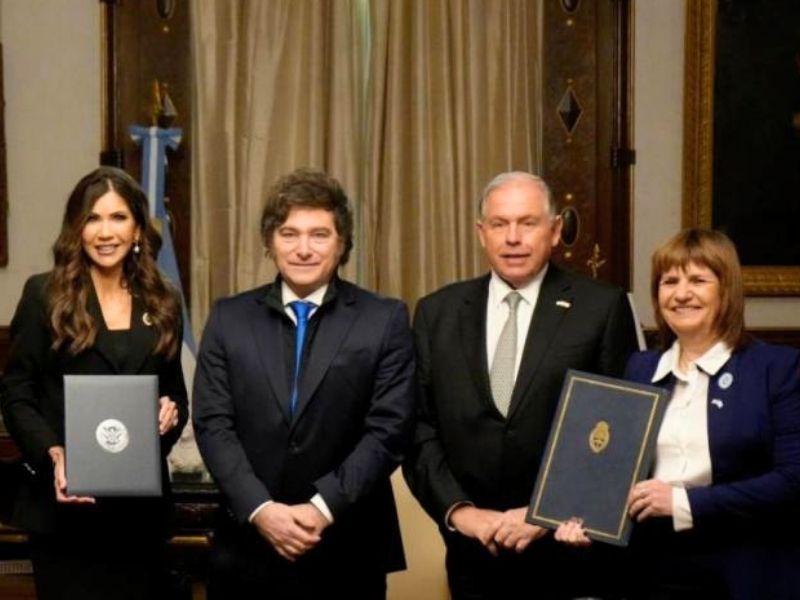 Argentina pide a EEUU volver al programa que les permitía ingresar sin visa tras más de 20 años de exclusión