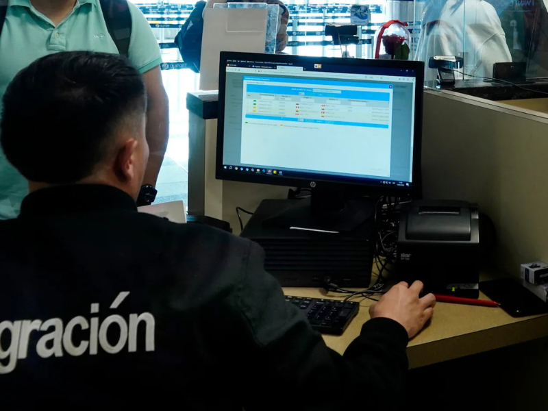 Ley de Integridad prevé expulsión de extranjeros por delitos