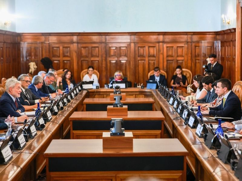 Noboa sella pacto con fiscal antimafia de Italia para enfrentar el crimen organizado