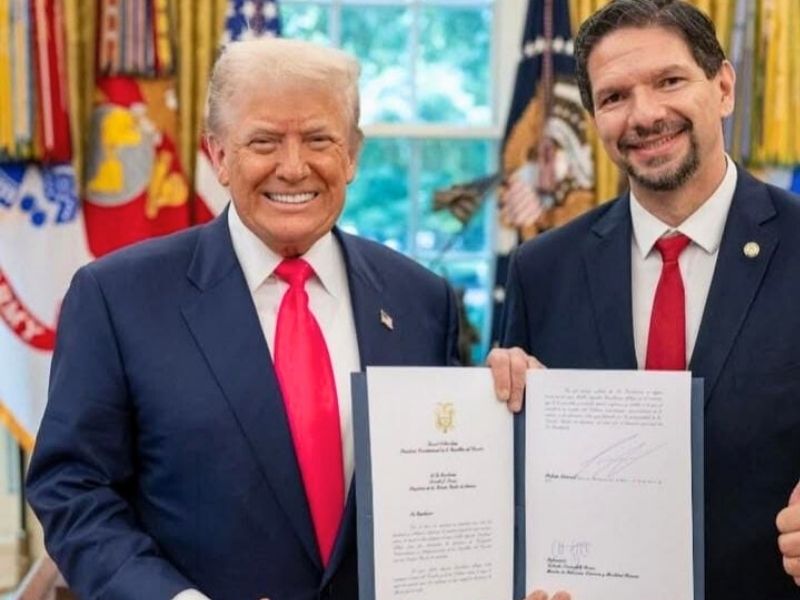 Pablo Zambrano ya ejerce oficialmente como embajador de Ecuador en EEUU