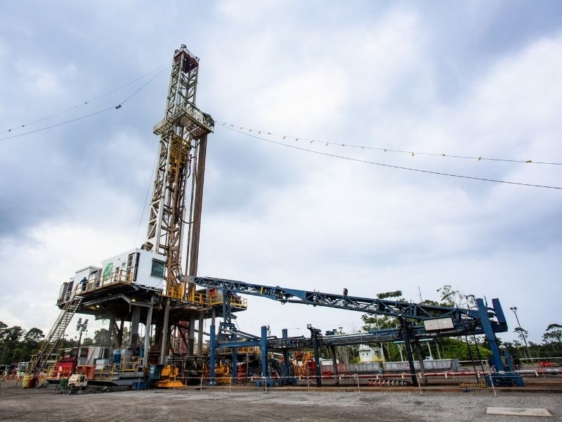 Trabajadores de Petroecuador acusan al Gobierno de buscar privatización tras despidos
